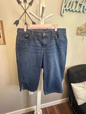 Sonoma Medium Blue Denim Cropped Ankle Jeans